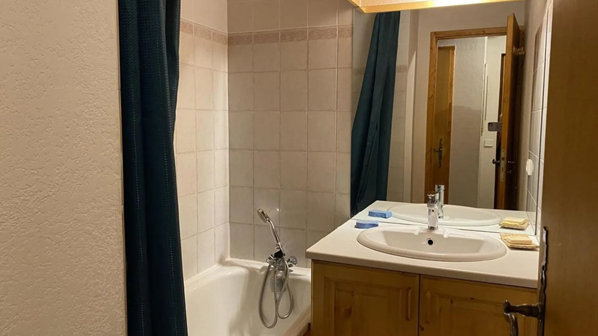 Appartement Pour 4 Pers., 2 Chambres, Parking Inclus - Fr-1-733-168 Crest-Voland 0*,  Fransa
